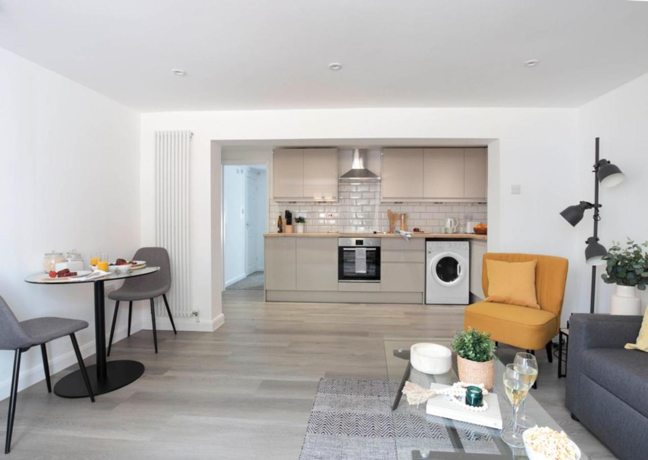 The White House Flat By Select Sa Lejlighed Reading Eksteriør billede