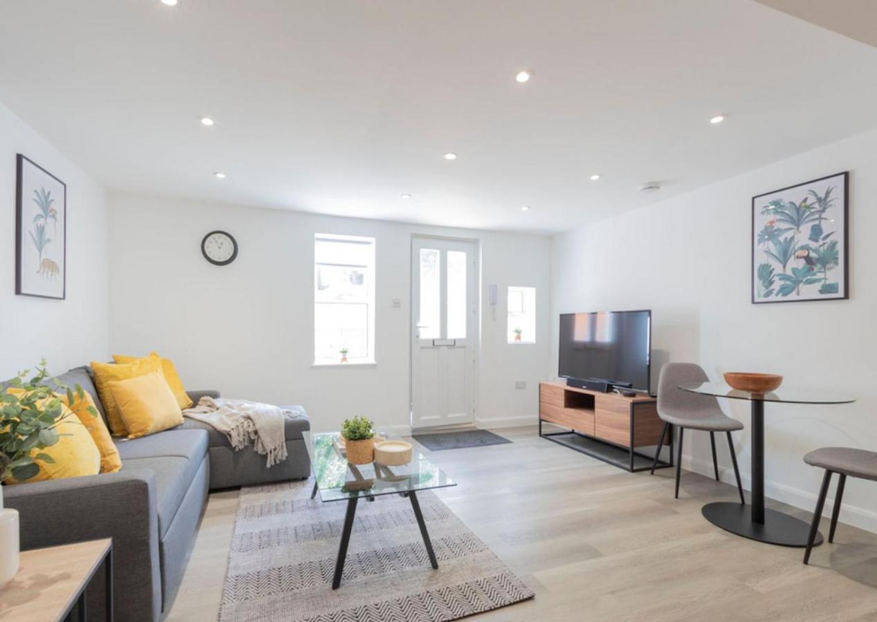 The White House Flat By Select Sa Lejlighed Reading Eksteriør billede